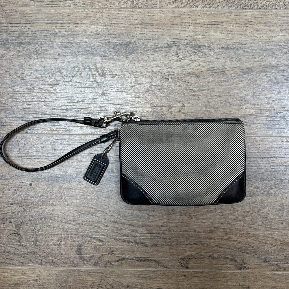 Vintage Coach Small Wristlet Black Checkered Fabric and Leather - Picture 2 of 9